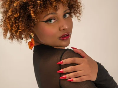 _CurlyGirl_ featured webcam