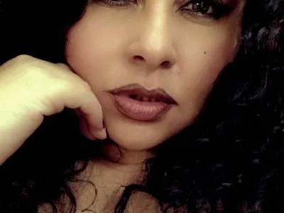 hazel_milf featured webcam